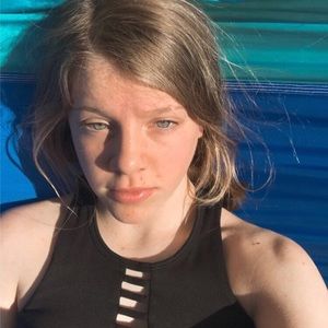 Meet your Posher, Claire